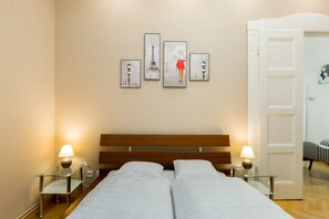 Apartment | 2 Schlafzimmer, Bügeleisen/Bügelbrett, kostenloses WLAN, Bettwäsche