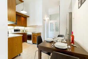 Apartment | In-room dining - Apartment Kiraly (Budapest)