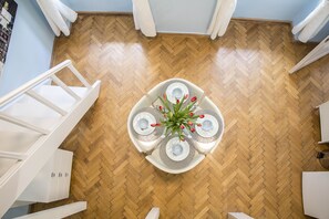 Leilighet (Split Level) | Spiseområde på rommet