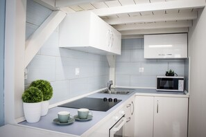 Leilighet (Split Level) | Eget kjøkken | Kjøleskap, mikrobølgeovn, ovn og kokeplater