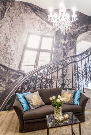 Apartment (Split Level) | Living area | TV - Romeo’s Central Residence (Budapest)