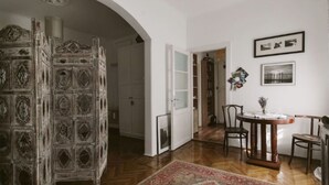 Unclassified image, 4 of 16, button - Beautiful Real Home (Budapest)