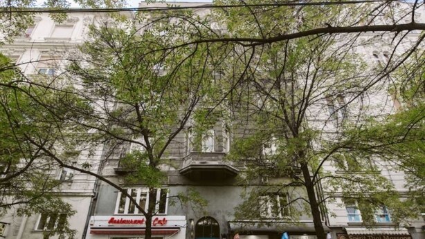 Unclassified image, 1 of 16, button - Beautiful Real Home (Budapest)