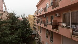 Apartment | Courtyard view - Apartments Blue at Synagogue (Budapest)