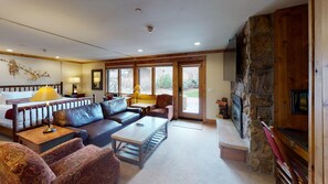 TV - Diamond Condo with Hotel Amenities @ Manor Vail (Vail)