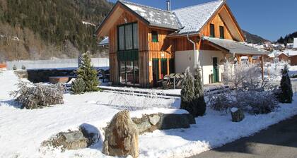 Luxurious Chalet Near Ski Area in Murau