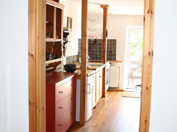 Apartment | Eigene Küche | Kühlschrank, Ofen, Wasserkocher, Toaster