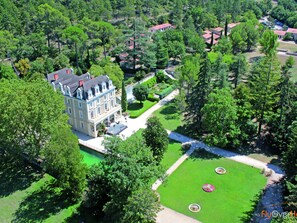Exterior - Well-kept Apartment in the Lubéron Near a spa Resort (Greoux-les-Bains)