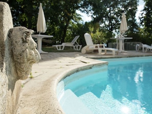 Outdoor pool - Magnificent Apartment in Castle With Garden, Swimming Pool and Next to Golf (Saint-Clair)