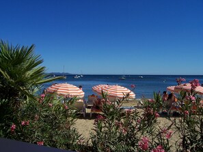 Unclassified image, 2 of 20, button - Spacious Villa With Panoramic Views, Located in the Provence (La Londe-les-Maures)