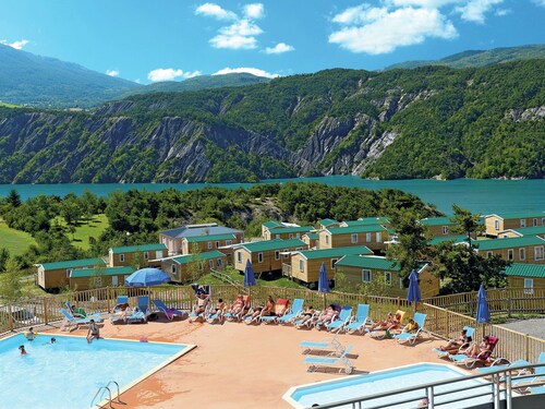 Mobile Home on the Largest Water Reservoir in Hautes-alpes