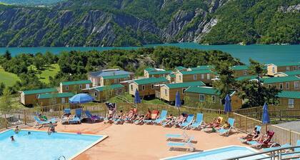 Mobile Home on the Largest Water Reservoir in Hautes-alpes