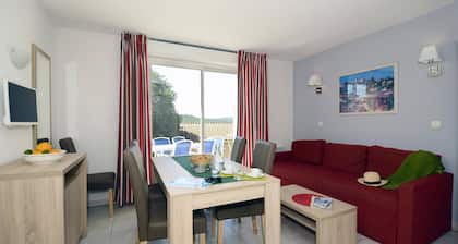 Cozy Apartment With Terrace