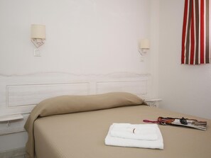 Room amenity - Cozy Apartment With Terrace (Salavas)