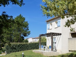 Exterior - Cozy Apartment With Terrace (Salavas)