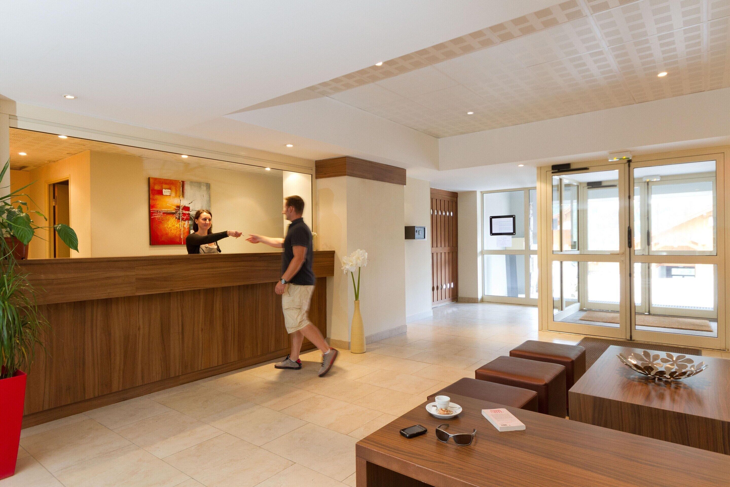 Apartemen | Resepsionis