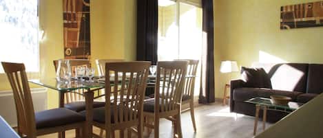 Apartment | Living room