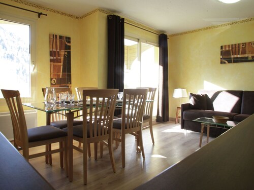 Chalet in Isola With Scenic Views