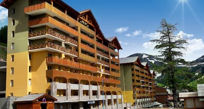 Chalet in Isola With Scenic Views