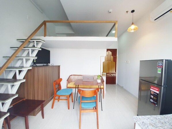 Apartamento Confort | Servicio de comidas en la habitación