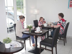 Dining - Apartment in France With Balcony or Terrace (Cabourg)