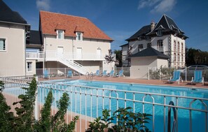 Pool - Apartment in France With Balcony or Terrace (Cabourg)