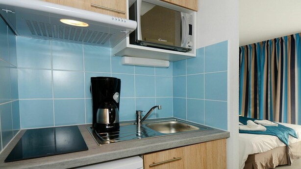 Unclassified image, 1 of 10, button - Cap D'agde Family Gem (Agde)