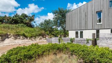 Apartment | Property grounds