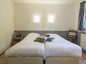 Bungalow | 2 bedrooms, individually furnished