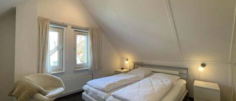 บ้านพัก | 2 ห้องนอน, ตกแต่งพิเศษโดยเฉพาะ, ผ้าปูที่นอน