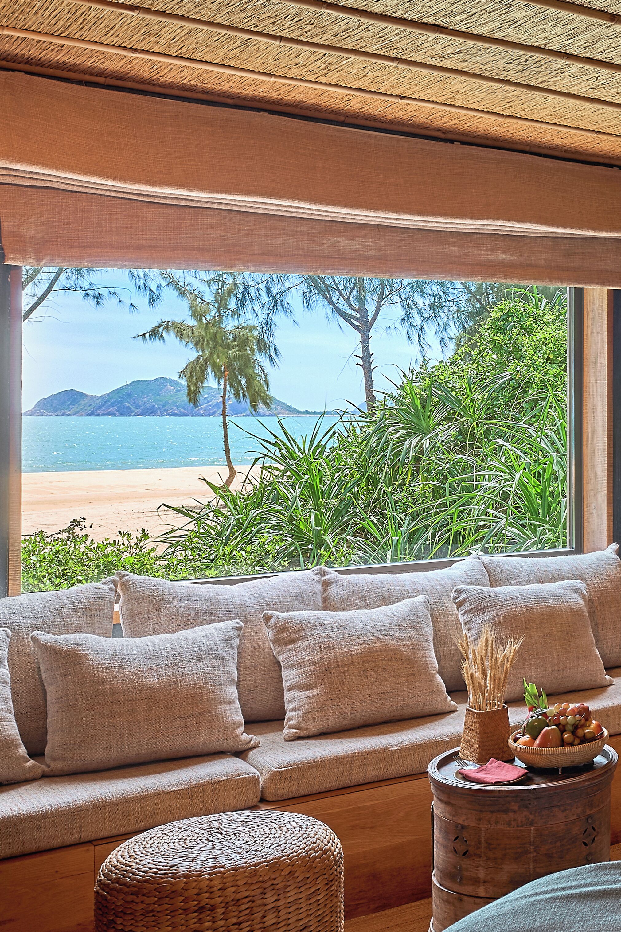 Beach View Terrace Villa | 迷你吧贈品、房內夾萬、獨特設計、書桌