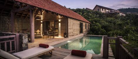 Outdoor pool, sun loungers