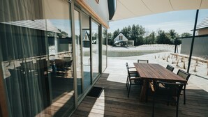 House | Balcony - Luxurious Holiday Home With a Fire Place 800m From the Beach (Ouddorp)
