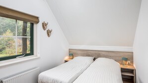 Unclassified image, 3 of 25, button - Luxurious Holidayhome With Whirlpool and Sunshower in Nature (Hooghalen)