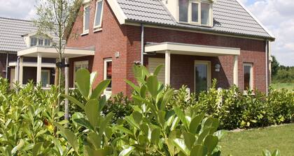 Comfortable Villa With Combi Microwave, Located in Nature