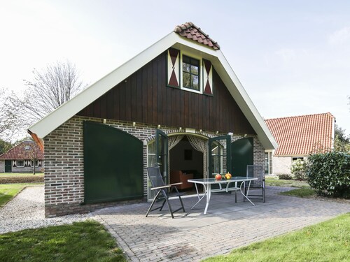 Comfy Holiday Home with Dishwasher near Meppel