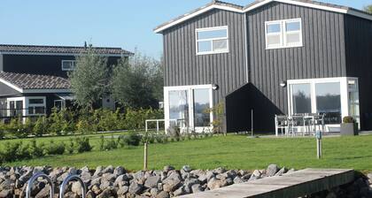 Comfortable Villa With Combi-microwave, Near Terherne