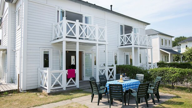 Unclassified image, 1 of 18, button - Comfortable Villa With Four Bathrooms, Near Rockanje (Hellevoetsluis)