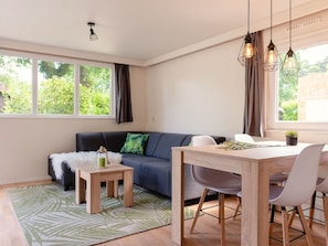 Chalet | Ruang keluarga