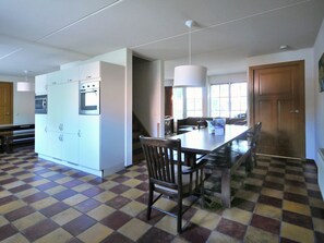 Dining - Detached Holiday Home with Steam Shower near Vrachelse Heide (Oosterhout)