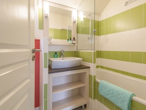 Bathroom - Beautyful House in Norman Style Near Deauville and Honfleur (Danestal)