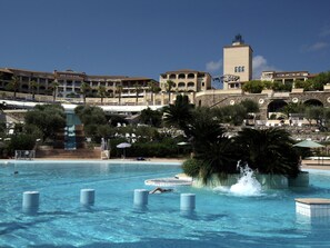 Exterior - Comfortable Apartment With Dishwasher, 1 km. From the Beach (Saint-Raphael)