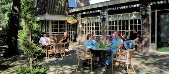 Bungalow in Twente's Peaceful Countryside