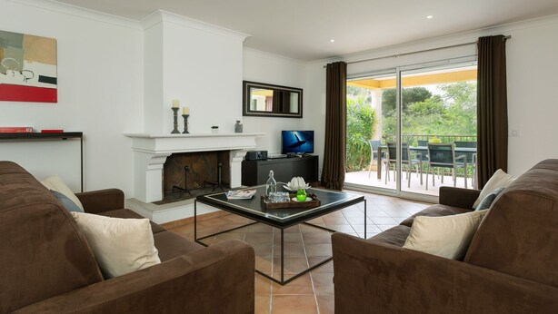 Unclassified image, 1 of 8, button - Detached Villa With a Dishwasher and AC, in a Quiet Area (Sainte-Maxime)