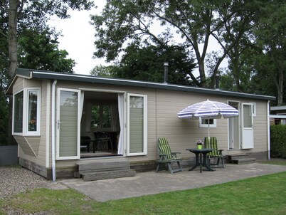 Tidy Chalet with Microwave near Wadden Sea