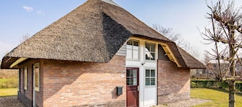 Thatched Villa With Dishwasher Near Appelscha