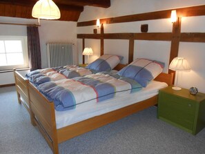 2 bedrooms, bed sheets