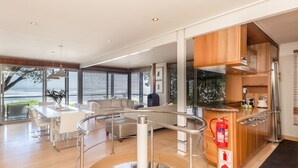 Luxury Villa | Living area - Wixy (Cape Town)
