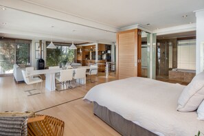 럭셔리 빌라 | 3 개의 침실, 각각 다른 스타일의 인테리어, 각각 다르게 가구 비치, 다리미/다리미판