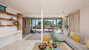 Interior - Wixy (Cape Town)